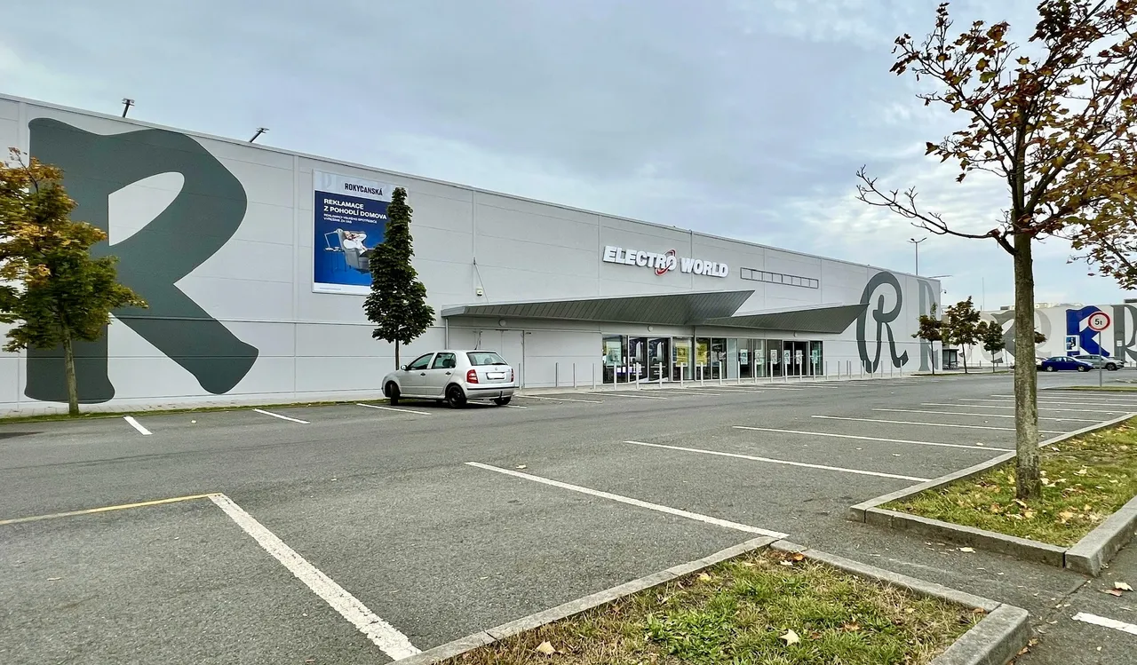 ELECTROWORLD Plzeň