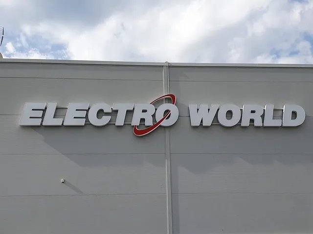 ELECTROWORLD Plzeň