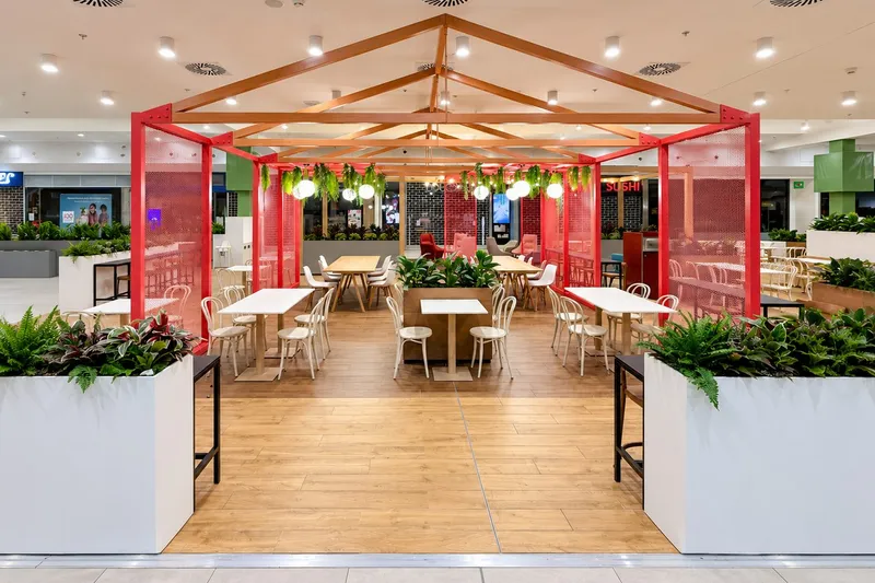 Foodcourt OC Rokycanská