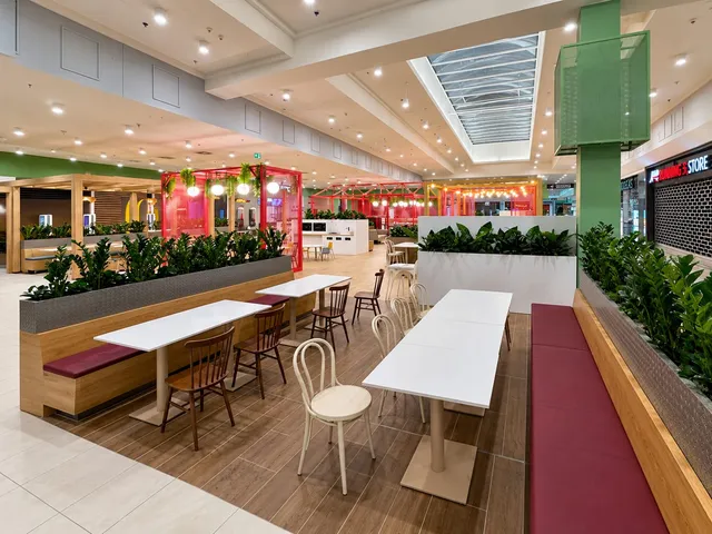 Foodcourt OC Rokycanská