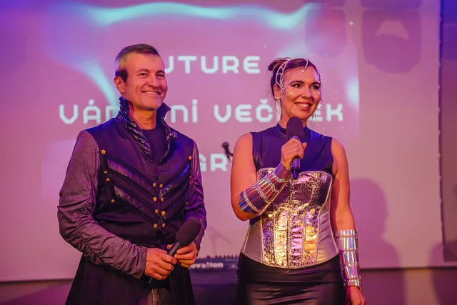 Futuristická Future Party v Maximus Resortu