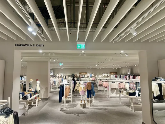H&M OC AUPARK Bratislava