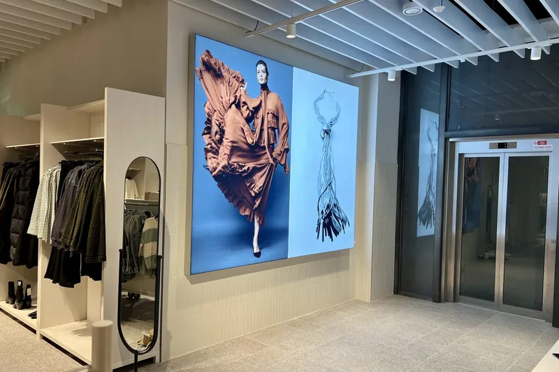 H&M OC Central Bratislava