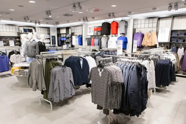 H&M Vaňkovka