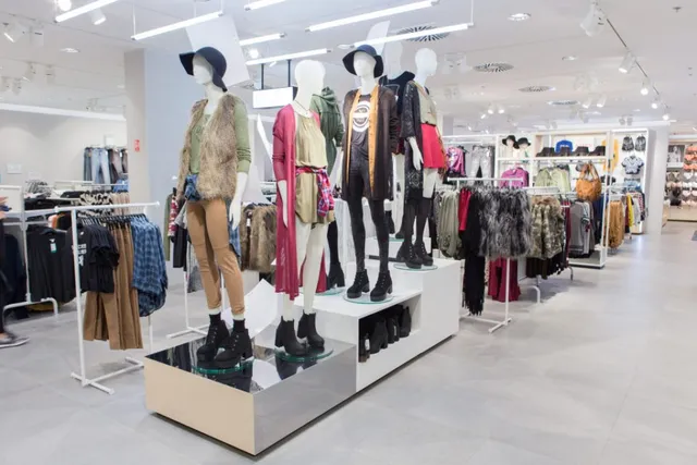 H&M Vaňkovka