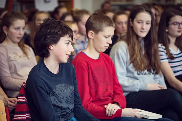 Hrdý Budžes jde do světa aneb podporujeme vzdělání