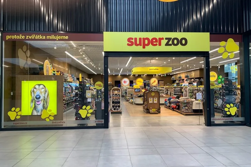 SuperZoo